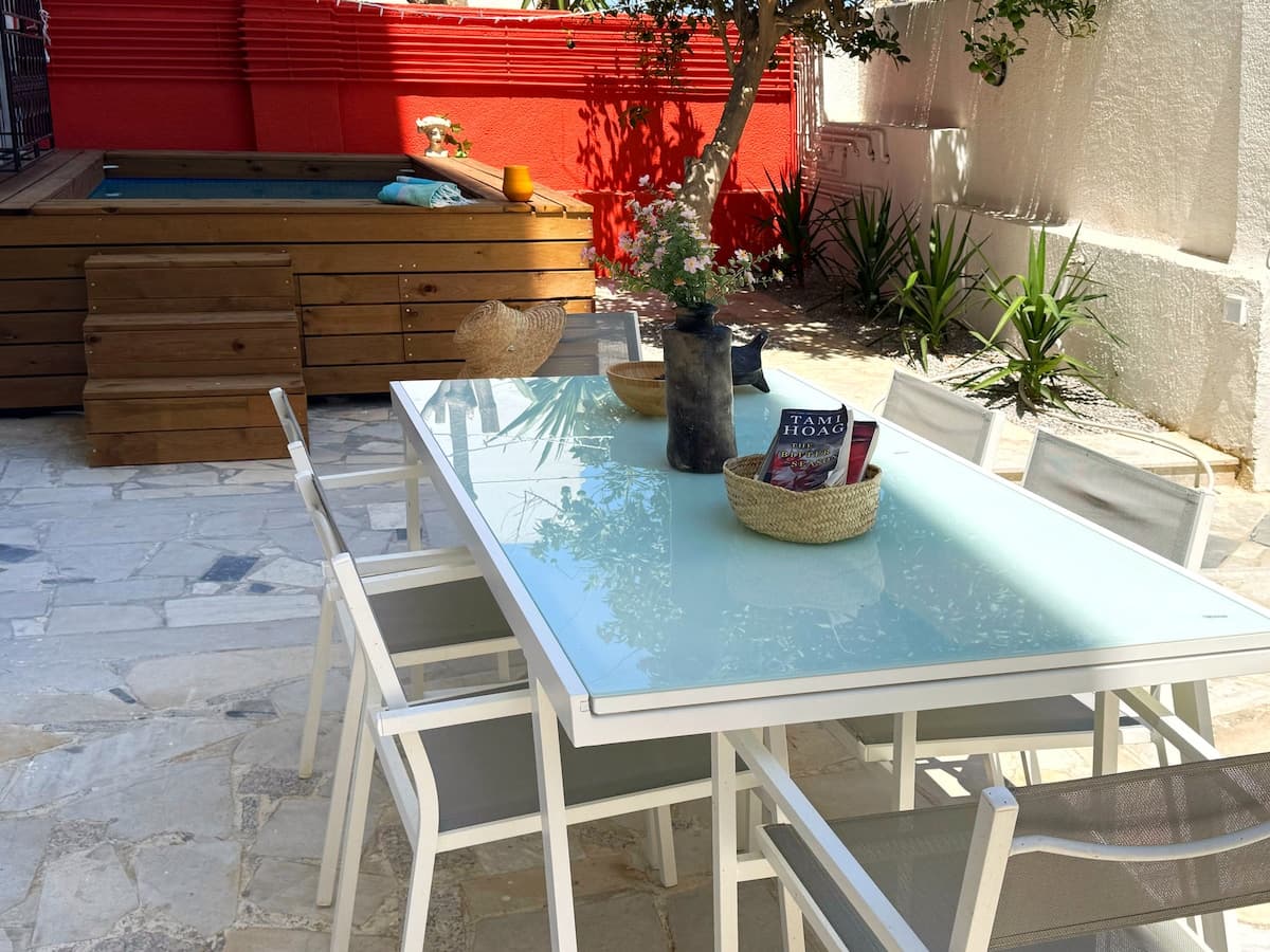 Piscine privée au bord de la plage - image 2