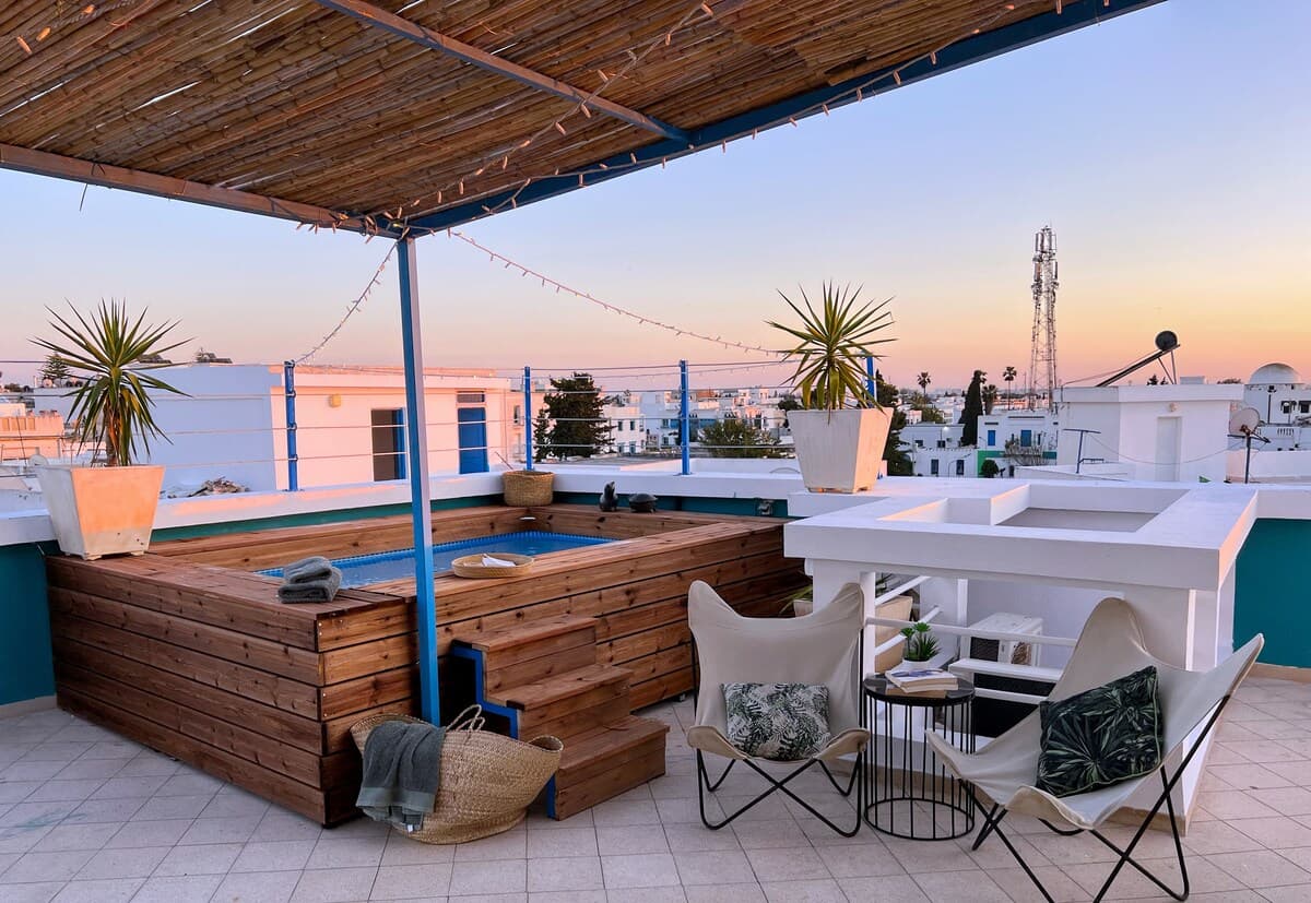 Vue panoramique avec piscine à la Marsa — Marsa Ville · Photo 28