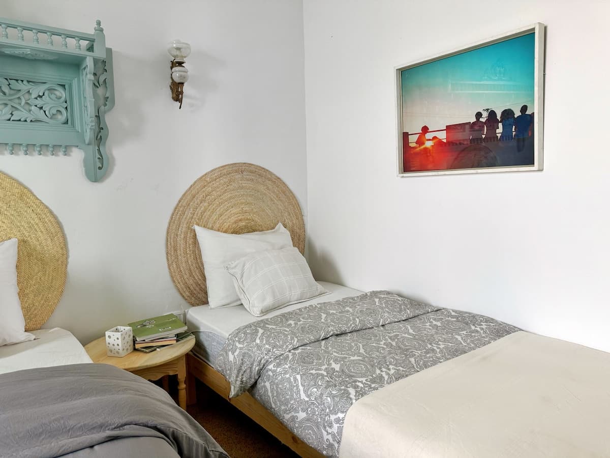 Maison de charme pieds dans l'eau avec piscine — Marsa Plage · Photo 28