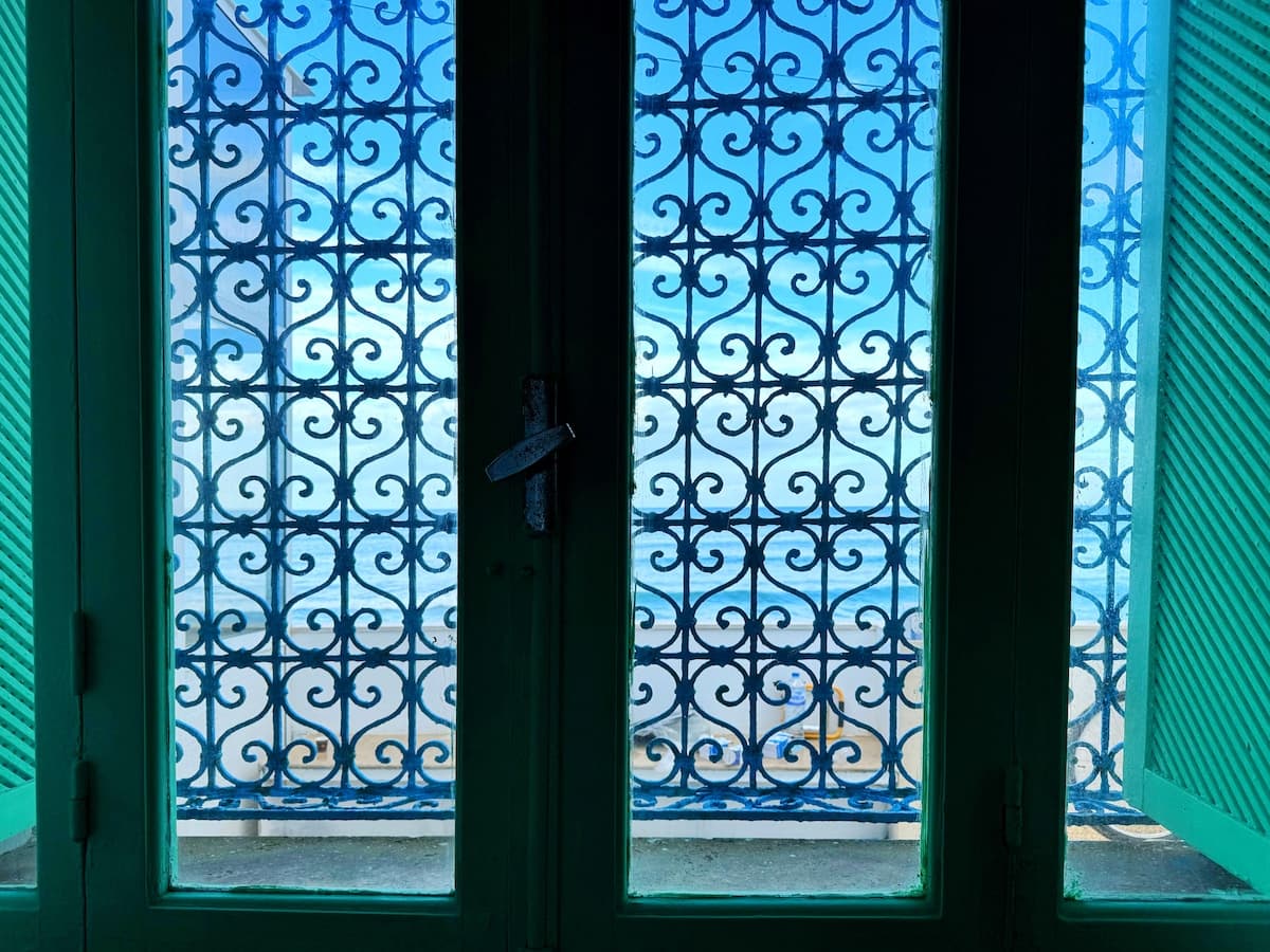 Maison de charme pieds dans l'eau avec piscine — Marsa Plage · Photo 23